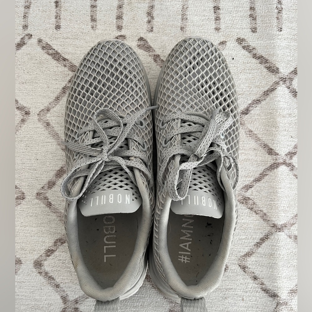 Women’s Mesh Runner